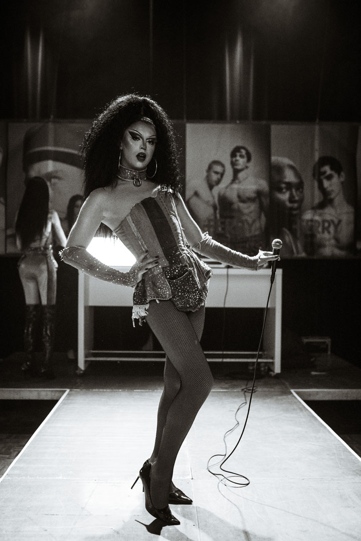 Rox Monroe — drag queen studio portrait with coloured gels 2025 — Luca van Ruiten
